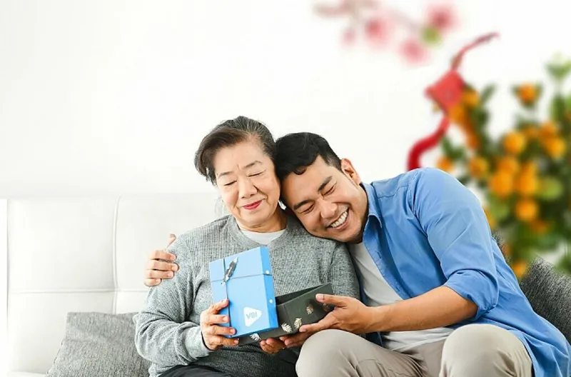 Thể hiện tình yêu, sự biết ơn đối với cha mẹ (Nguồn: Internet)